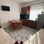 Luani's