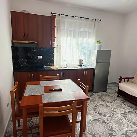 Apartment Luani's