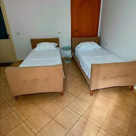 Luani's * Vlorë